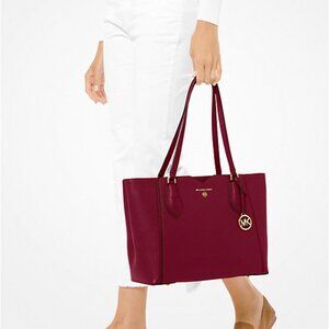 Michael Kors- Mae 100% Leather Tote Bag